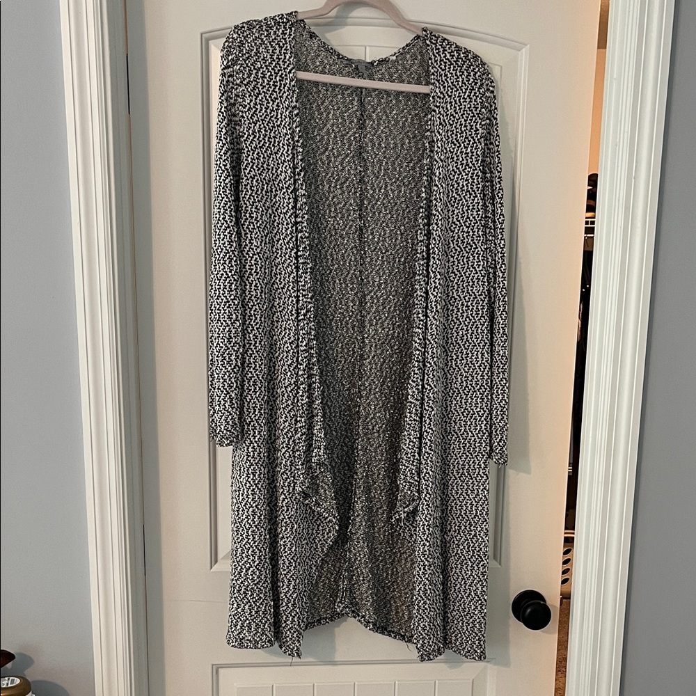 Charlotte Russe Monochrome Knit Cardigan